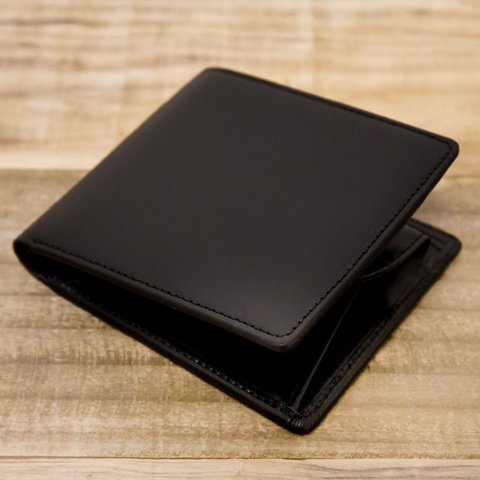 ヌメ革シンプルな二つ折り財布　ブラック（レザー 牛キップヌメ）
