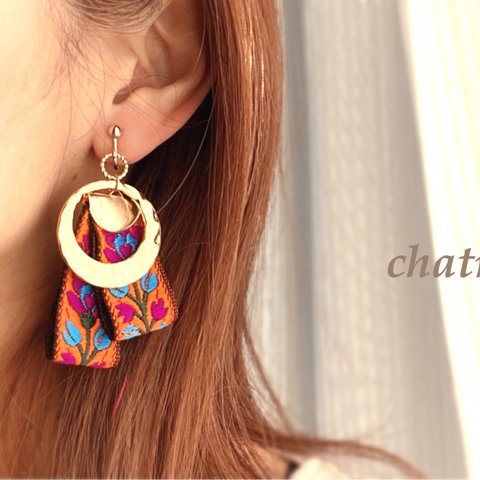 新作♡ tirolean flower earring orange