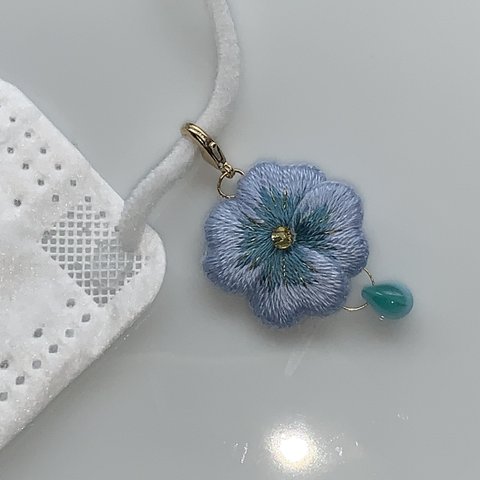 刺繍マスクチャーム　クローバー🍀