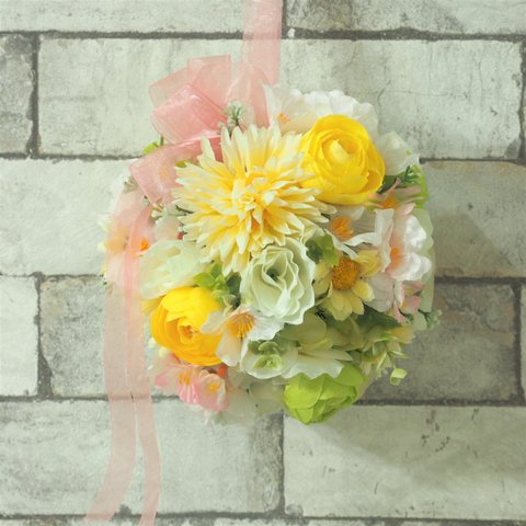 ダリアと蘭の和装イエローボールブーケ(造花)　結婚式　着物　桜　パーティ　和装　アートフラワー　ウェディングブーケ