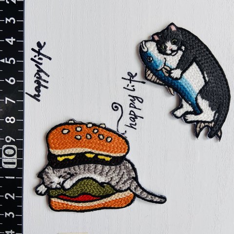 2枚入り面白いネコ　猫刺繍アイロンワッペン