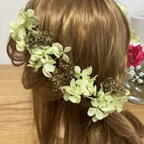 紫陽花とかすみ草の髪飾り