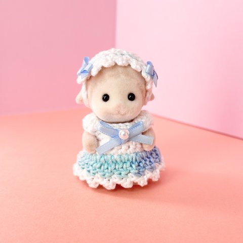 🎀Sylvanian Families  ヘッドドレス　リボンワンピース　ブルー　赤ちゃん　1着【シルバニアファミリー　シルバニア　赤ちゃん　着せ替え　着せ替え服　リボン　フリル】