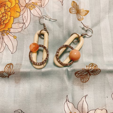 シンプルピンキーピアス🧡