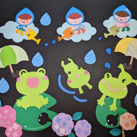 壁面飾り　梅雨　雫ちゃんとカエルたち♬　保育　施設