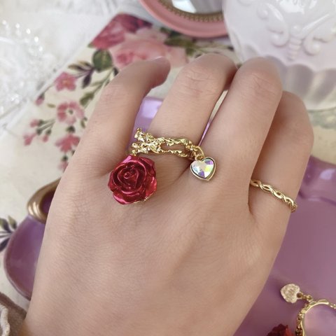 2点赤い薔薇のブロンズ製 フリーサイズ リングセット 指輪～クラシック ゴールド