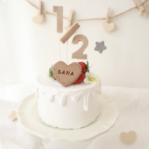 人気♡いちごのミニクレイケーキ☆ハーフバースデー　誕生日　手持ちケーキ　誕生日ケーキ　自宅撮影　1歳以外でも承ってます♪