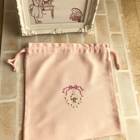 手刺繍 マチつき巾着袋《ガーランド》