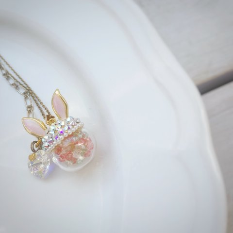 Brilliant Rabbit Necklace スワロフスキーとクラック水晶うさぎのネックレス