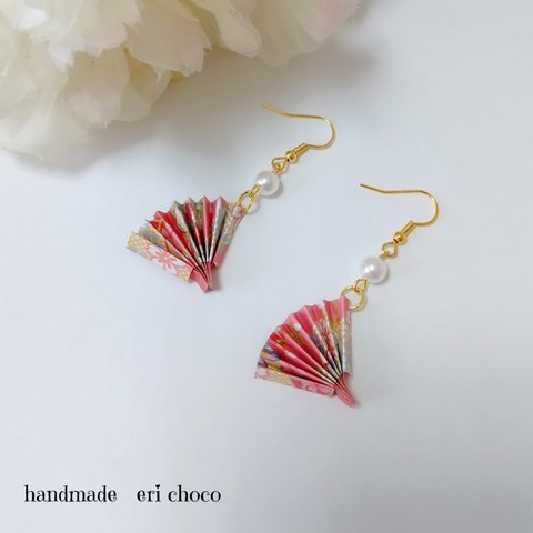 ❖折り紙❖扇子ピアス(イヤリング)♡redpink和柄