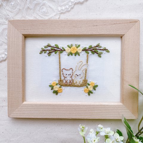 刺繍フレーム　うさぎ　くま　花