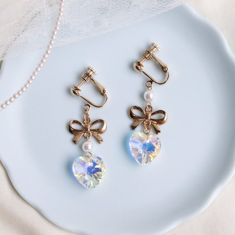 【SALE】アシンメトリー ✧ ガーリーなゆらゆら煌めく耳飾り♡ (ピアス イヤリング) リボン オーロラ ハート スワロ