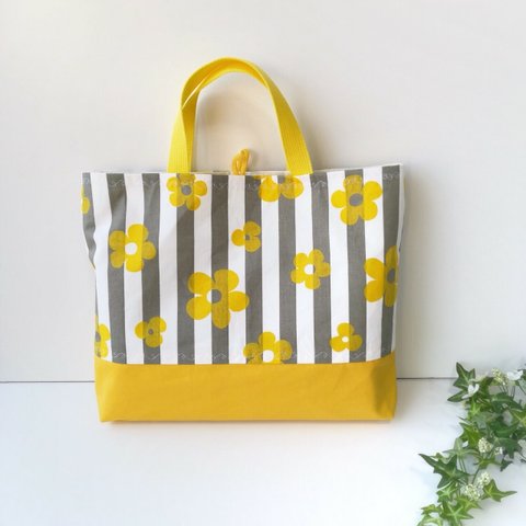刺繍入り【一点物】花ストライプのレッスンバッグ（黄色）