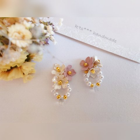 白銀とマットなお花のピアス　イヤリング　【ピンク】