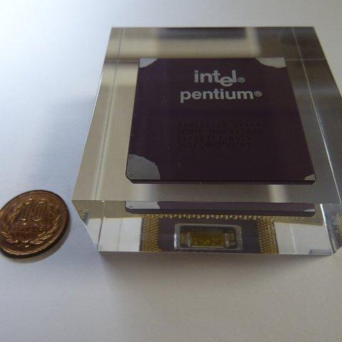 【2】intel Pentium CPU ペーパーウエイト