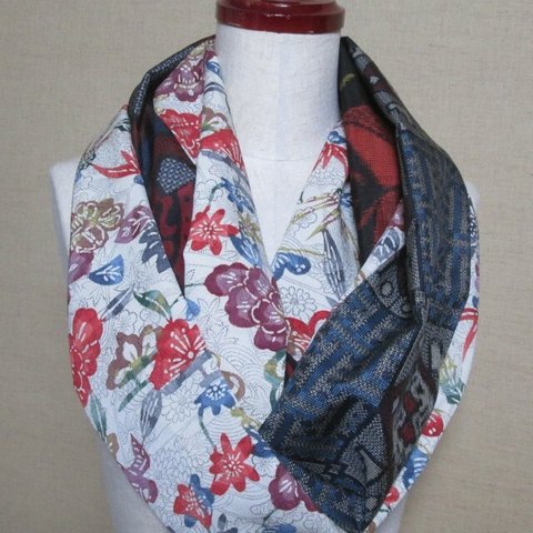 着物リメイク　3重巻き出来る型染め花模様の上代紬×大島紬からロングスヌード