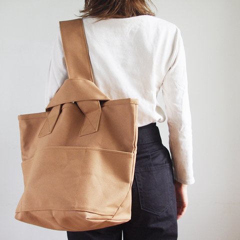 CLOUCHY SHOULDER BAG（モカ/ベージュ）