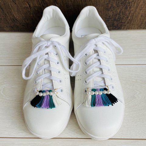 👟スニーカーアクセサリー👟5色タッセルでオリジナルな足元に✨✨