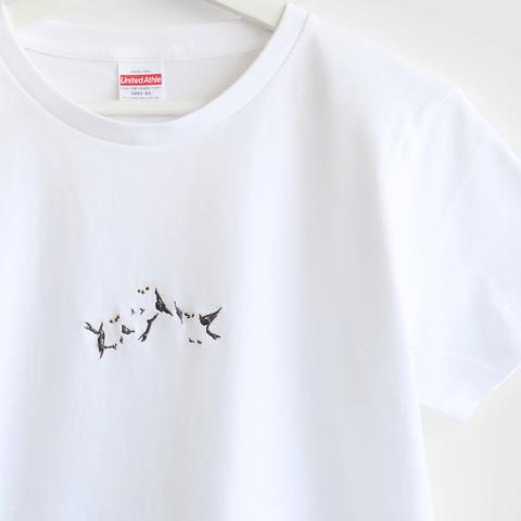 刺繍Tシャツ（シマエナガのかくれんぼ / とぶ）