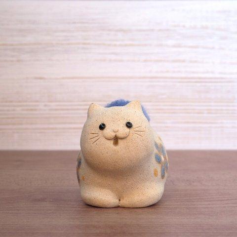 オリジナル陶器猫「ねこのひげ枕」香箱座りタイプ　子ねこ　青花柄