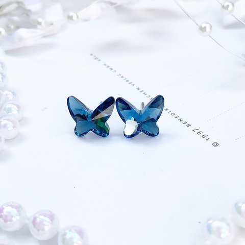 青い蝶🦋ピアス／イヤリング