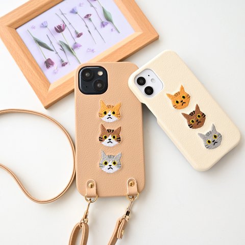 多機種対応 スマホケース 【 刺繍 まるっと 3匹の猫 】 スマホショルダー ねこ ネコ ペット アニマル A235I