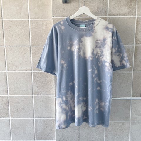 タイダイ柄　Tシャツ　XLサイズ　アシッドブルー　ブリーチ加工　手染め