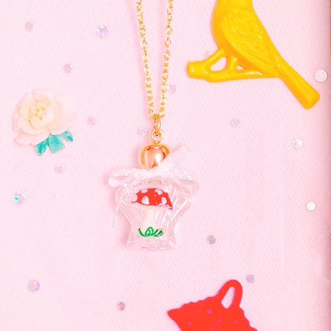 perfume bottle necklace（mashroom）