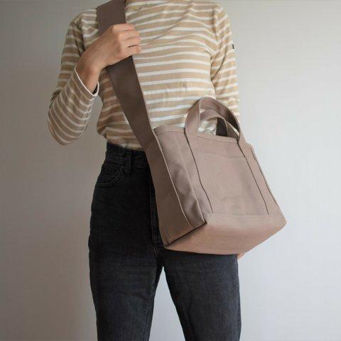 PARK SHOULDER TOTE BAG（マットブラウン）