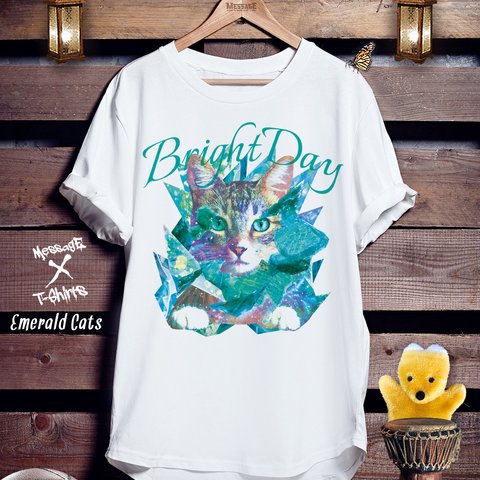 ねこジュエリーTシャツ「Emerald Cats」