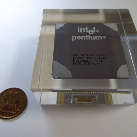 【4】intel Pentium CPU ペーパーウエイト