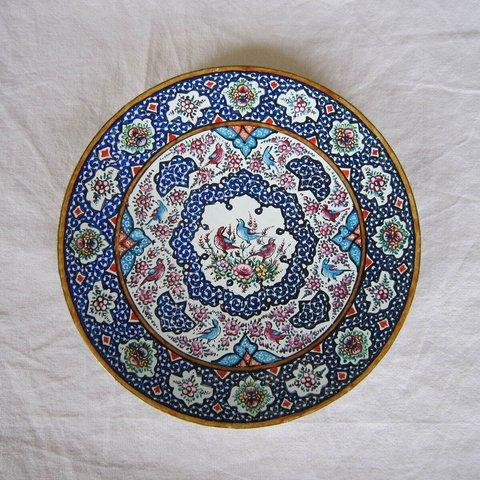 イランの工芸品ミナカリ（七宝焼き）（直径15 cm）