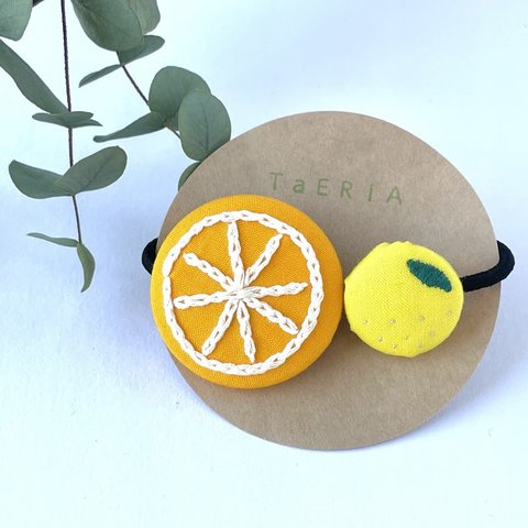 【萌え断】ゆずとみかん🍊のヘアゴム　食べ物ヘアゴム　手刺繍　オレンジ　黄色