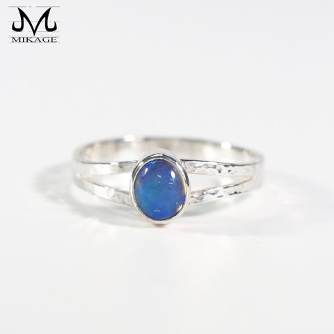 Opal Ring：【一点もの】槌目・銀９２５・オパールリング