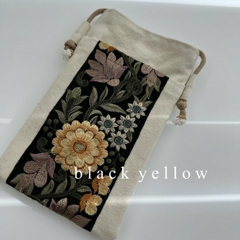 【 black yellowスマホショルダー　スマホケース　ショルダーケース　ポシェット　サブバッグ　プレゼント　インド刺繍　インド刺繍リボン　ショルダーバッグ　】