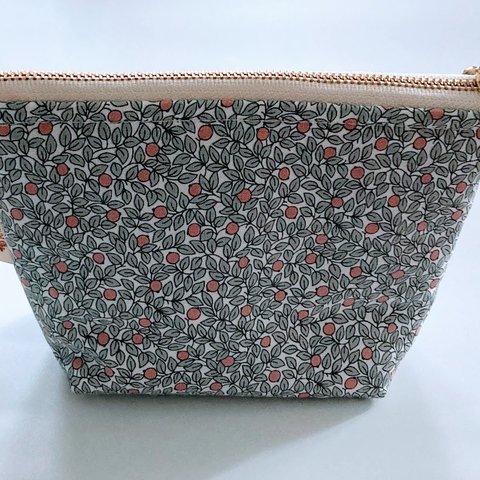 かるふわポーチ(舟形） Square Pouch S size 　Hidcode Berry 