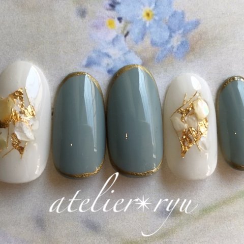 〜antique blue ネイル〜ネイルチップ✴︎くすみブルー ニュアンスネイル シェルネイル アンティークネイル 成人式ネイル イベントネイル 前撮りネイル ウェディングネイル ブライダルネイル