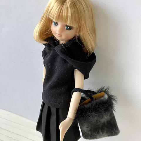 ノースリーブパーカー☆リカちゃんブライスの洋服(黒)