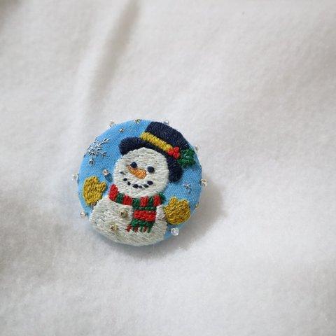 刺繍ブローチ 雪だるま くるみボタン