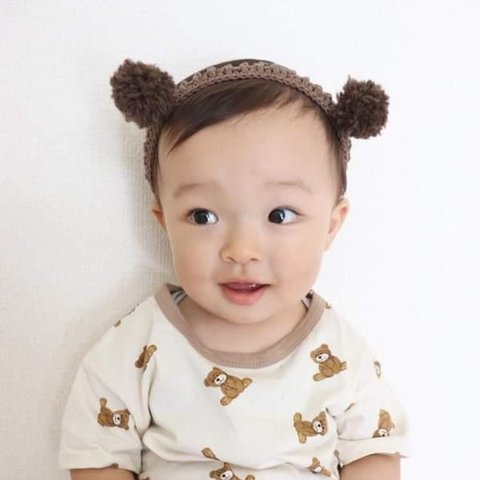 ポンポンくま ヘアバンド 🐻 くま耳が可愛い くまさんベビーヘアバンド