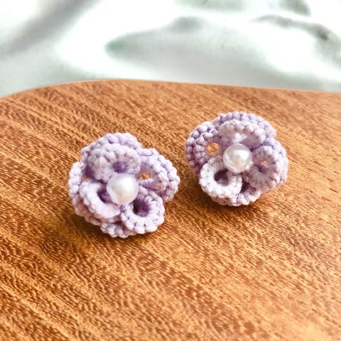 パープルの一粒お花ピアス/イヤリング　普段使いにもお出掛けにも