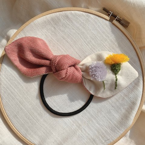 刺繍ヘアゴム