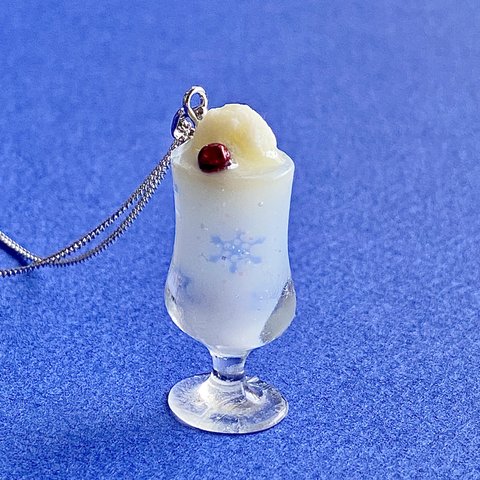 【受注制作】雪の結晶クリームソーダネックレス(ホワイト)