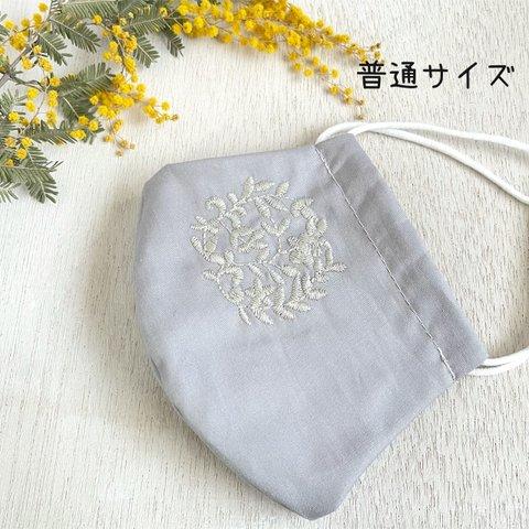 普通サイズのお花刺繍マスク大人かわいい、おしゃれマスク、春夏物 母の日のプレゼントにも♡