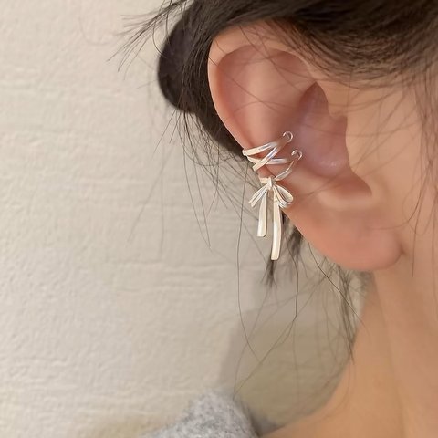 ファッション可愛いシルバー　リボンノンボルトピアス