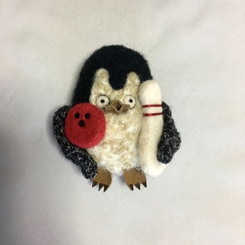 「ペンギン + ボーリング」ブローチ