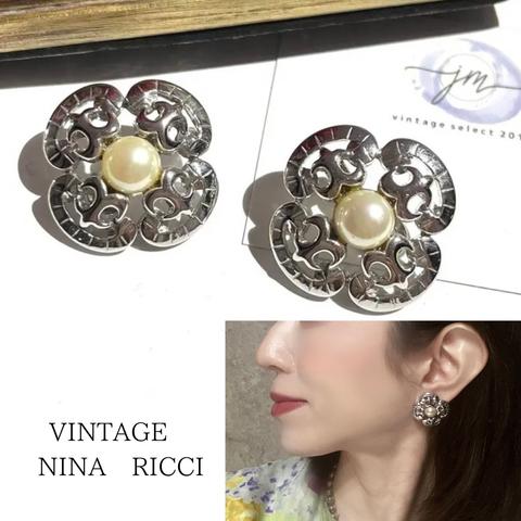 0952 90sVINTAGE NINARICCI パール透かしフラワーイヤリング　ニナリッチ  フラワー　ストーンクリップ　ブライダル　結婚式　アンティーク   プレゼント　シルバー　クラッシック