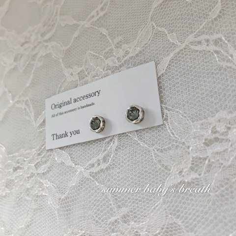 アレルギー対応✴︎再販2♡kira kira+ swarovski ピアス・イヤリング♡ブラック ダイヤモンド