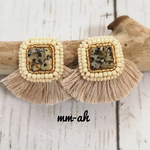 再販♡3 ダルメシアン柄刺繍＊フリンジピアス#ミルクティー