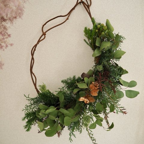 【クリスマス以外も】針葉樹が詰まったcircular drop wreathe /クリスマス/インテリア/ツリー/ギフト/フラワーロス